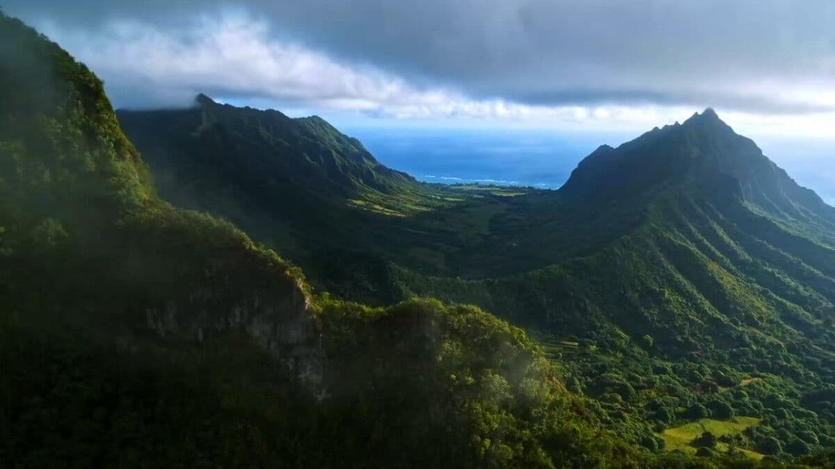 Pemandangan Pegunungan Pulau Oahu Hawaii