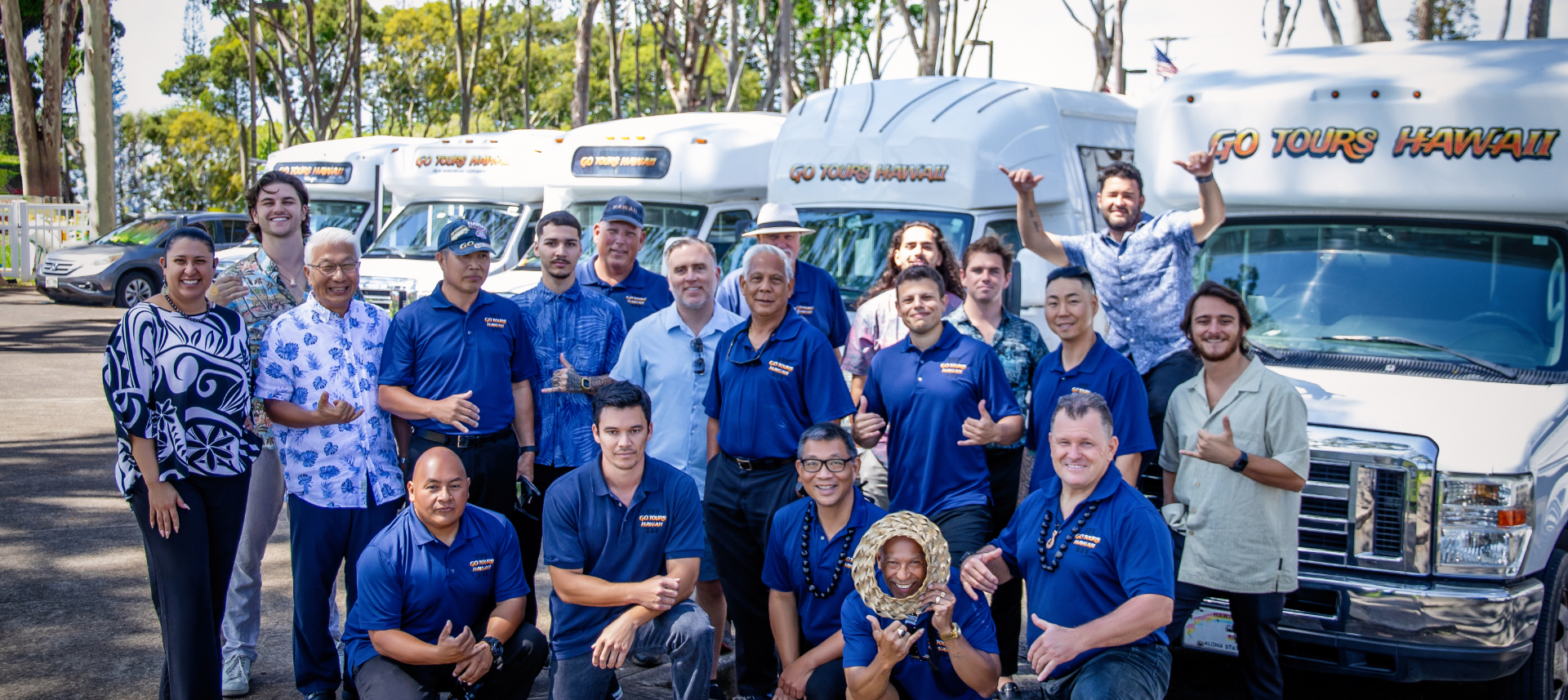 Tim dan Armada Go Tours Hawaii